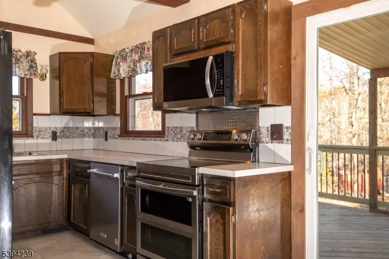 37 Paddock Ave, Highland Lakes, NJ 07422 - Image #3