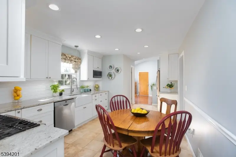 4 Marshall Rd, Hillsborough, NJ 08844 - Image #3