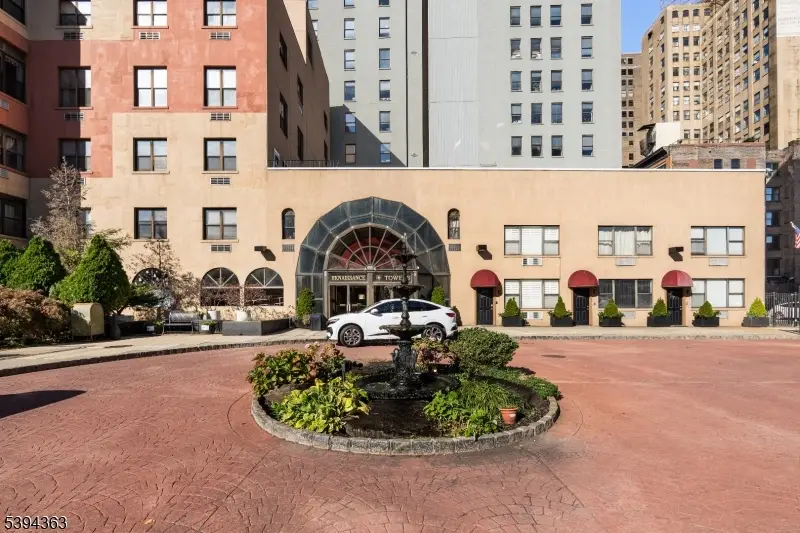 111 Mulberry St #1K, Newark, NJ 07102 - Image #1