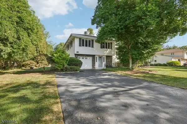 32 Augusta Dr, Wayne Twp., NJ 07470