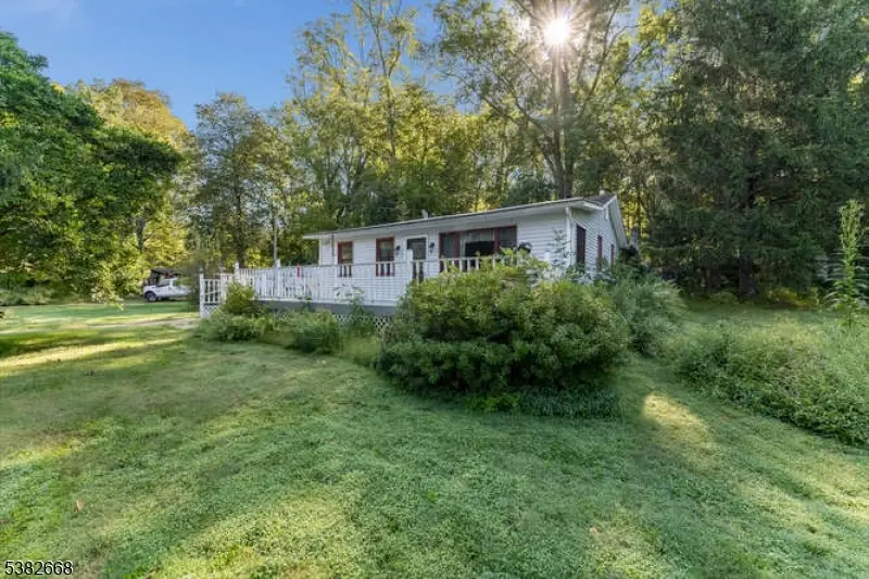 14 Butlers Park Rd, Lebanon Township, NJ 07882 - Image #3