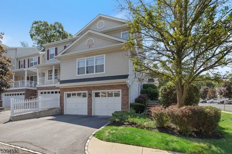 2706 Ashfield Ct, Denville, NJ 07834 - Image #2