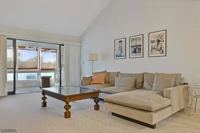 19 Sunrise Dr, Long Hill, NJ 07933 - Image #2