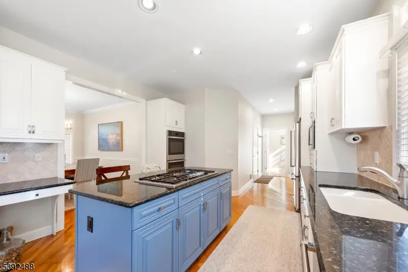 601 Lindabury Ln, Pottersville, NJ 07979 - Image #2