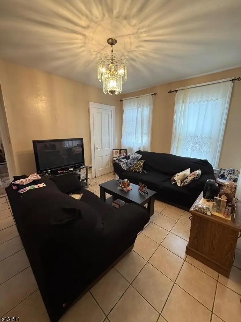 437 Morrissee Ave, Haledon, NJ 07508 - Image #2