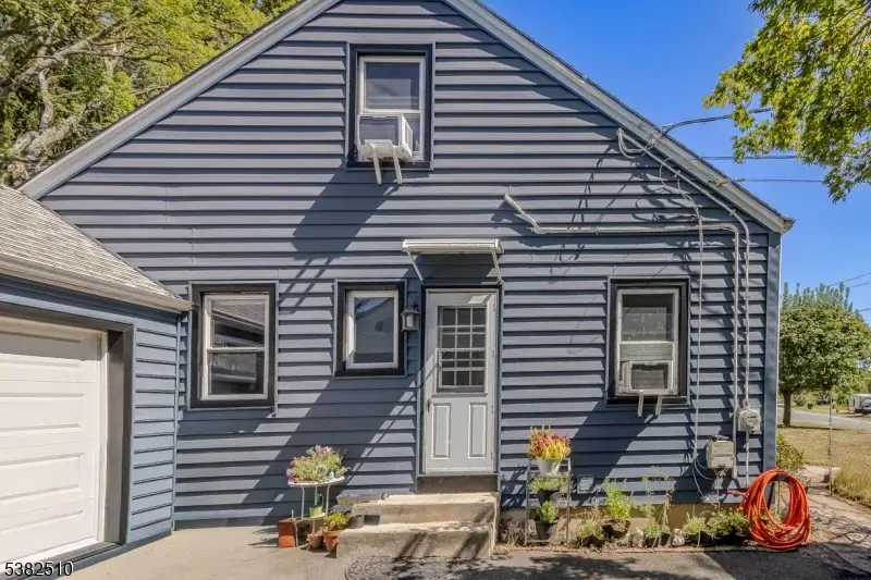 520 Ayres Ave, North Plainfield, NJ 07063 - Image #3