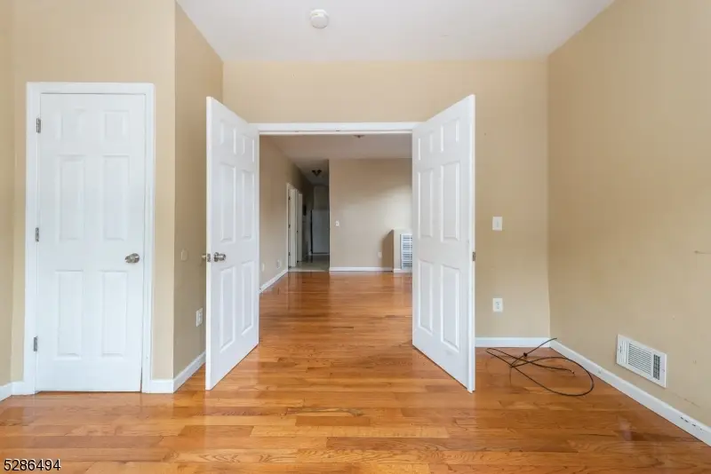 779 S 16th St, Newark, NJ 07103 - Image #3