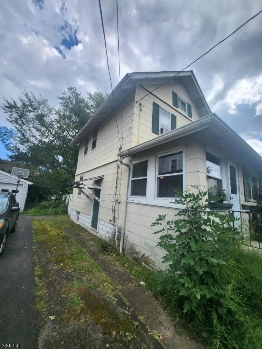 1151 Charlotte Pl, Rahway, NJ 07065 - Image #2