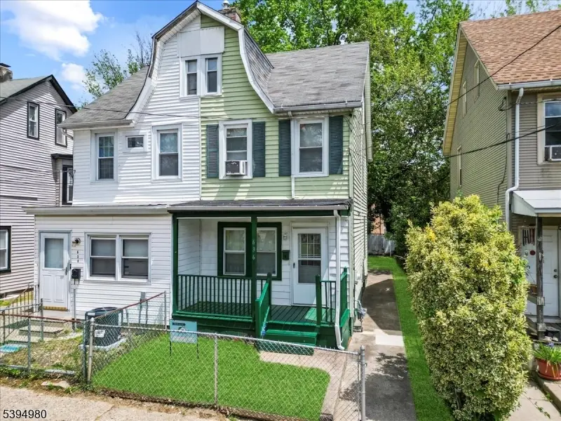 636 Elizabeth St, Beverly, NJ 08010 - Image #1