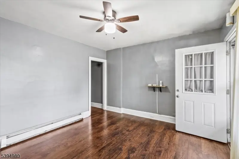 636 Elizabeth St, Beverly, NJ 08010 - Image #2