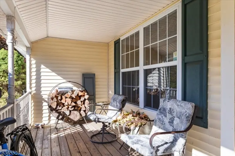 124 Pequest Dr, White, NJ 07823 - Image #2