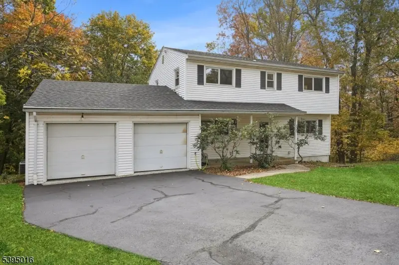 135 Marla Rd, Hopatcong, NJ 07843 - Image #3