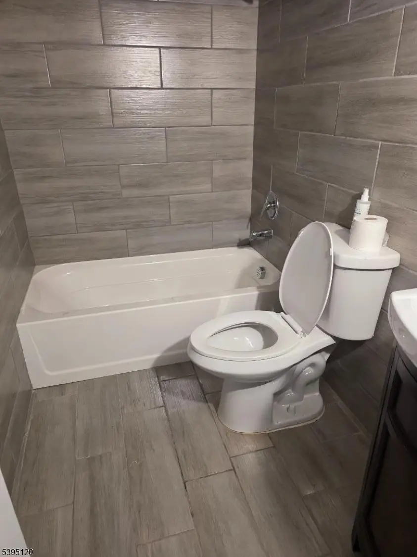 229 N Center St #2, City Of Orange, NJ 07050 - Image #3