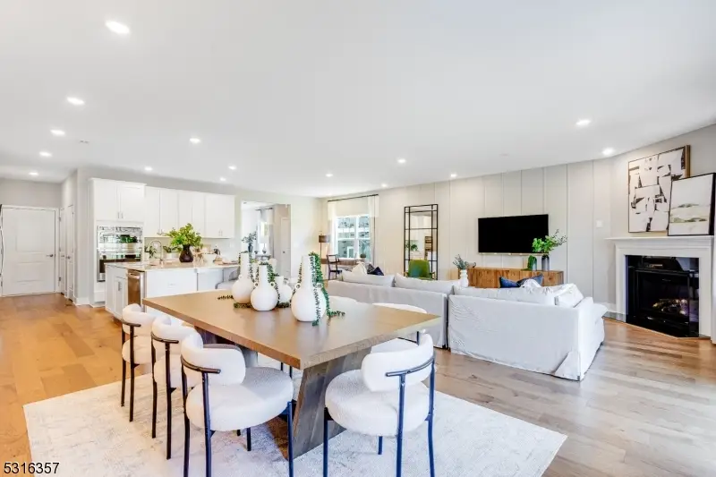 13 Eastwood Ter, East Hanover, NJ 07936 - Image #1