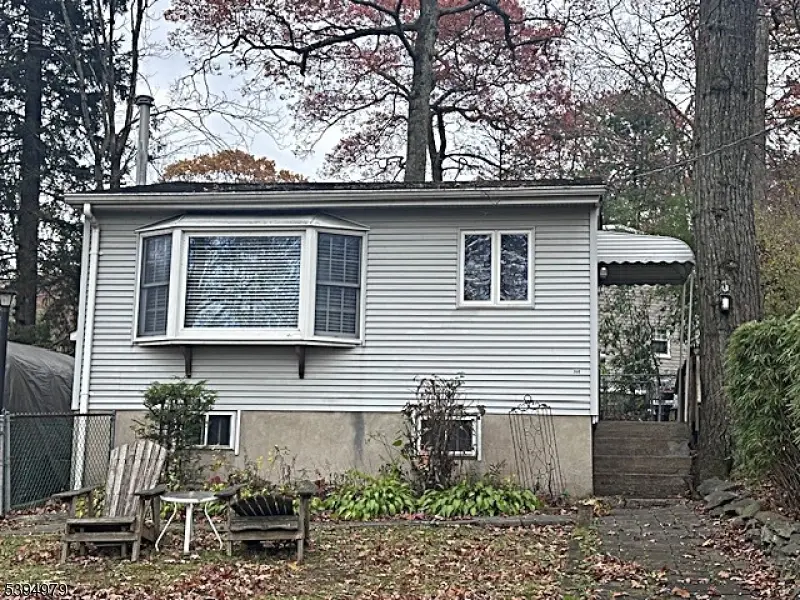 360 Lake Shore Dr, Upper Greenwood Lake, NJ 07421 - Image #1