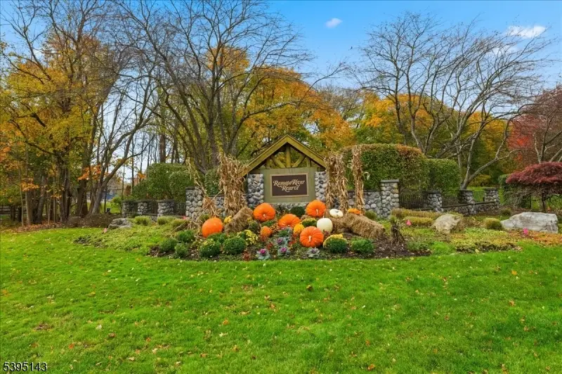 65 Overlook Rdg, Oakland, NJ 07436 - #3