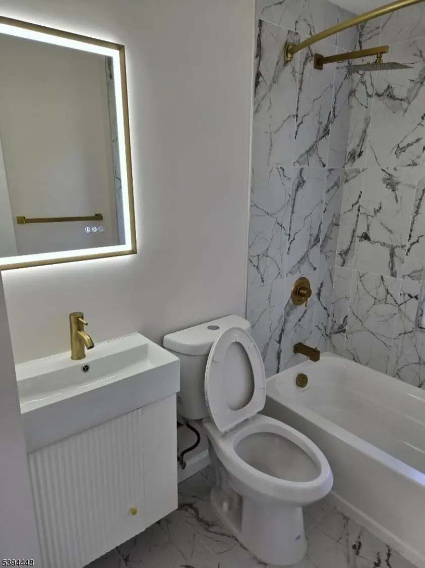 285 W Palisade Ave, Englewood, NJ 07631 - Image #3