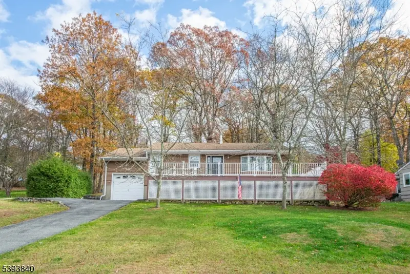 53 Castlewood Trl, Sparta, NJ 07871 - Image #3