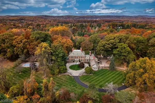 74 Village Rd, Harding Twp., NJ 07976