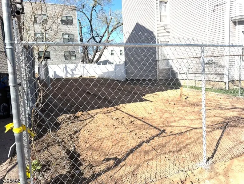 265 Hamilton Ave, Paterson, NJ 07501 - #3