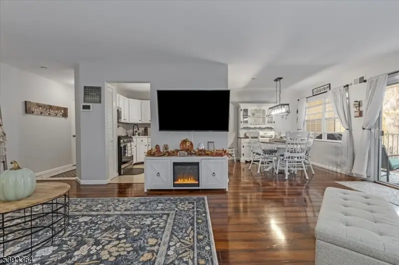 66 Maple Ln, Mount Arlington, NJ 07856 - Image #2