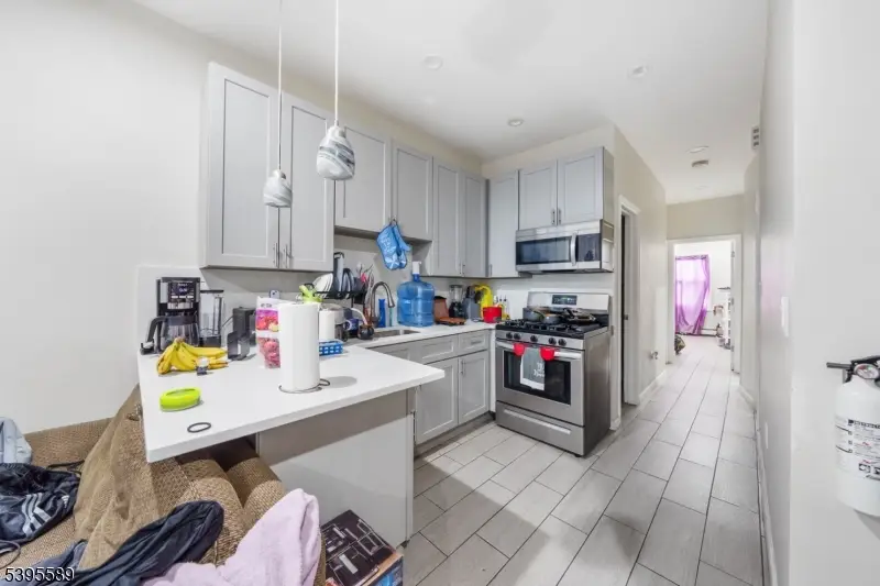 1007 Julia St, Elizabeth, NJ 07201 - Image #2