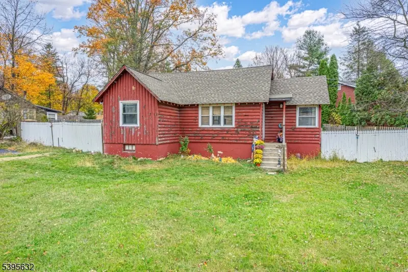 91 Breakneck Rd, Highland Lakes, NJ 07422 - Image #1