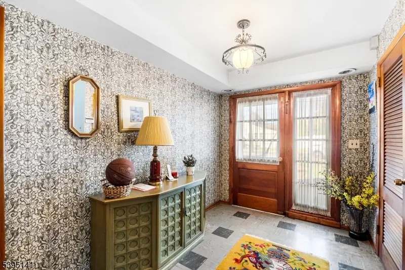 1017 Karen Ter, Linden, NJ 07036 - Image #3