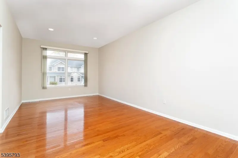 58 Autumn Ridge Rd, Parsippany Troy Hills, NJ 07950 - Image #3