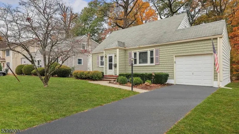 172 Mohawk Dr, Cranford, NJ 07016 - Image #2