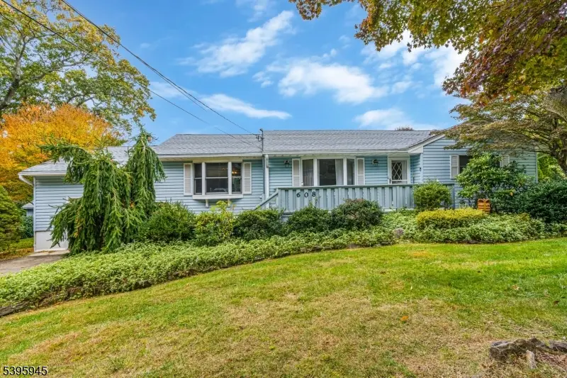 608 Raritan Ave, Middletown, NJ 07716 - #1