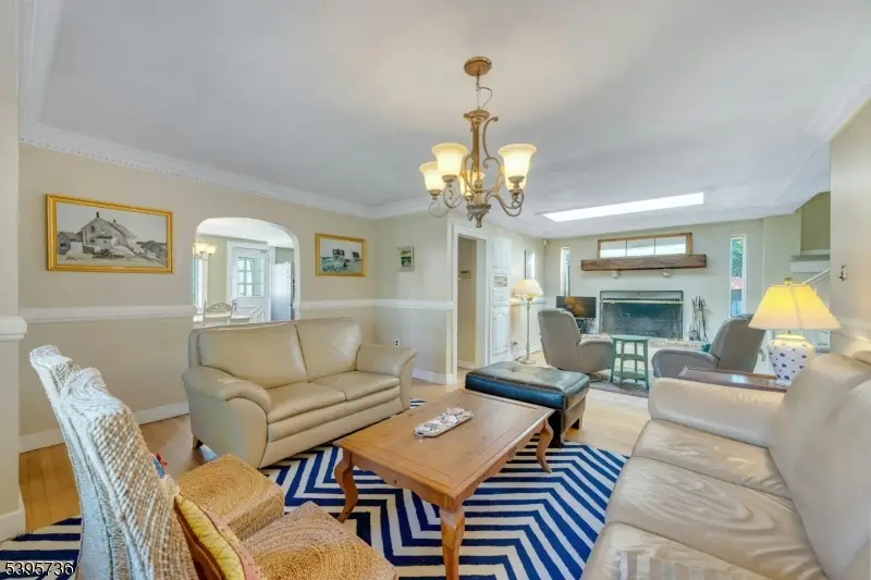 35 Mountain Ave, Pompton Plains, NJ 07444 - Image #2