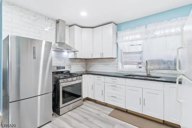 937 S Elmora Ave, Elizabeth, NJ 07202 - Image #2