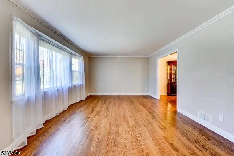 40 France Dr, Branchburg, NJ 08876 - Image #3