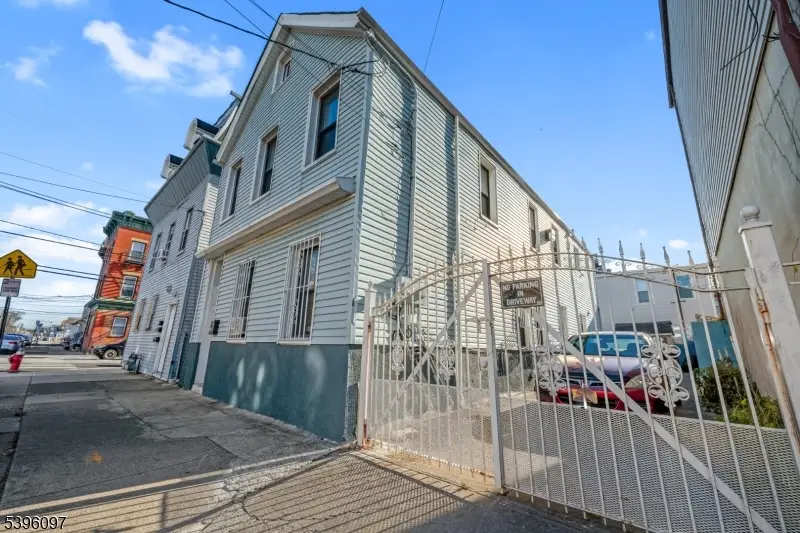 113 2nd St, Elizabethport, NJ 07206 - Image #1