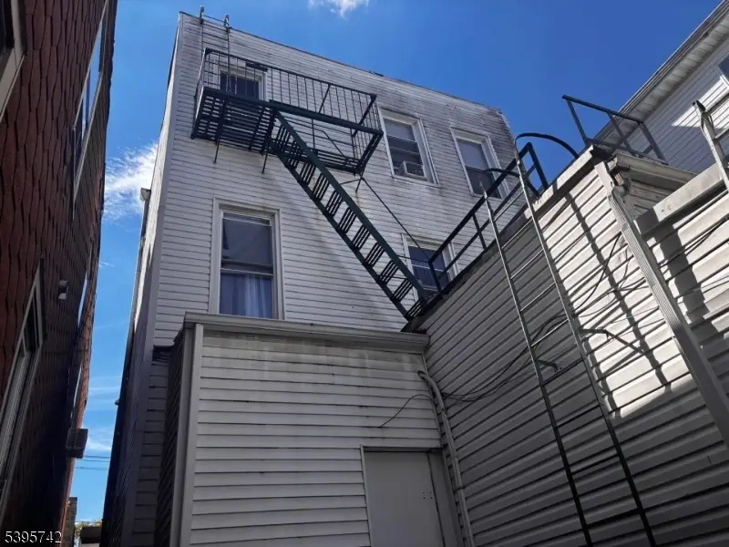 414 24th St, Union City, NJ 07087 - #2