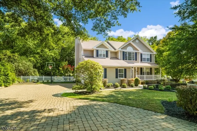 18 Country Meadows Ln, Boonton, NJ 07005 - Image #2
