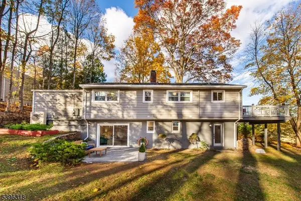 17 Putters Rd, Roxbury Twp., NJ 07876