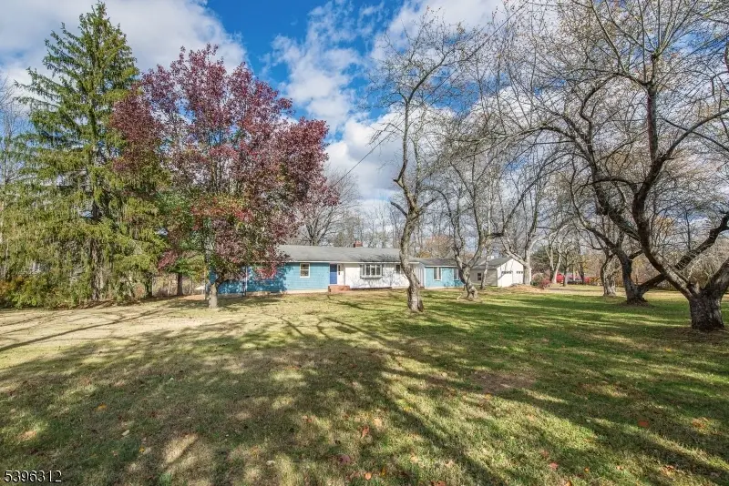 4 Schoolhouse Ln, Chester Township, NJ 07930 - Image #1