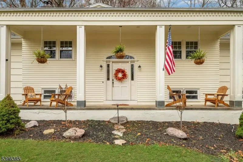 7 Kentbrook Ter, Kinnelon, NJ 07405 - #3