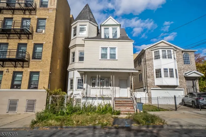 71 W Alpine St, Newark, NJ 07108 - Image #2