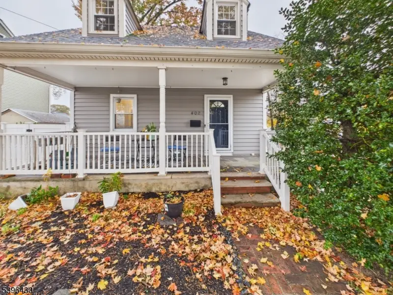 402 W Gibbons St, Linden, NJ 07036 - Image #2