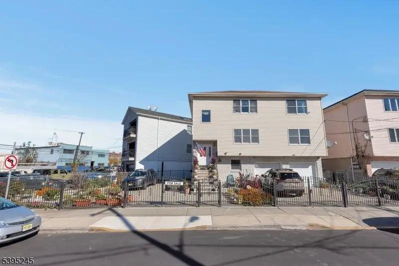 4 Saint Francis St, Newark, NJ 07105 - Image #1