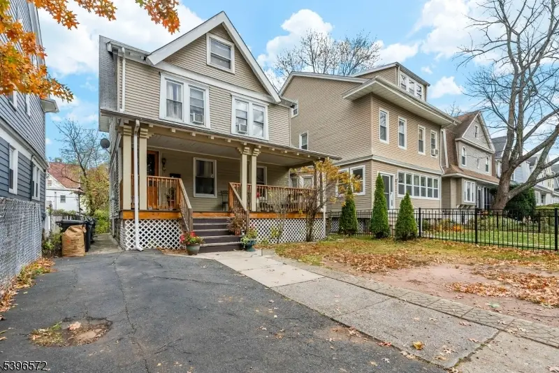 106 Burchard Ave, East Orange, NJ 07017 - Image #2