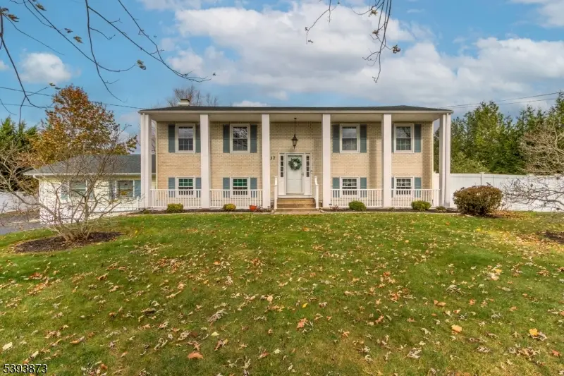 37 Arthur Rd, Belle Mead, NJ 08844 - Image #2