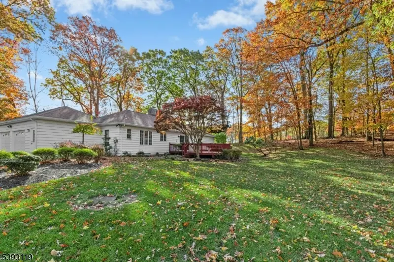 19 Ravenswood Ln, Scotch Plains, NJ 07076 - Image #3