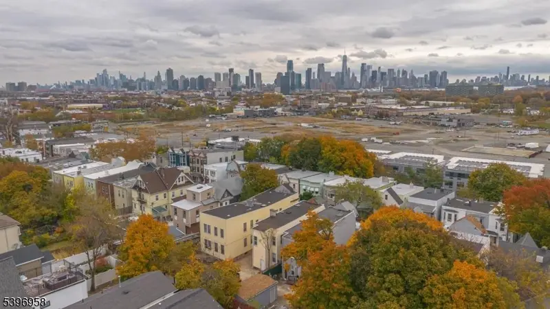 107 Randolph Ave, Jersey City, NJ 07305 - Image #3