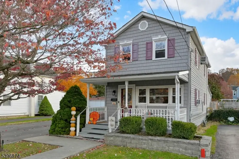 31 Hamilton St, Bloomingdale, NJ 07403 - Image #1