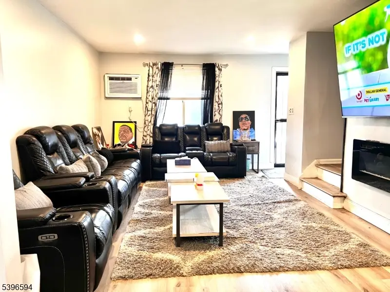 27 Melmore Gdns, East Orange, NJ 07017 - Image #3