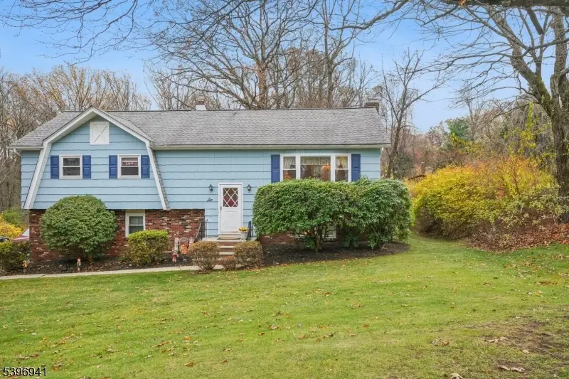 6 Alpine Dr, Randolph, NJ 07869 - Image #1